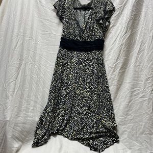 Multi colored dot dress black sash pretty hem stretchy slip on Large